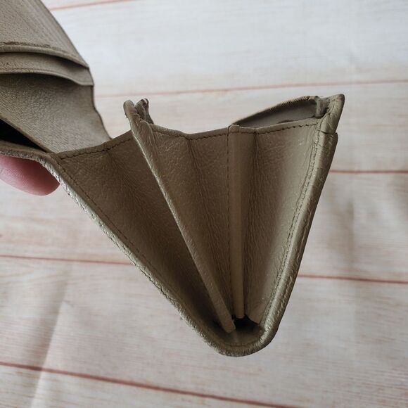 Authentic Gucci Signature Logo Fabric Leather Compact Bifold Wallet Unisex Box - Picture 12 of 16